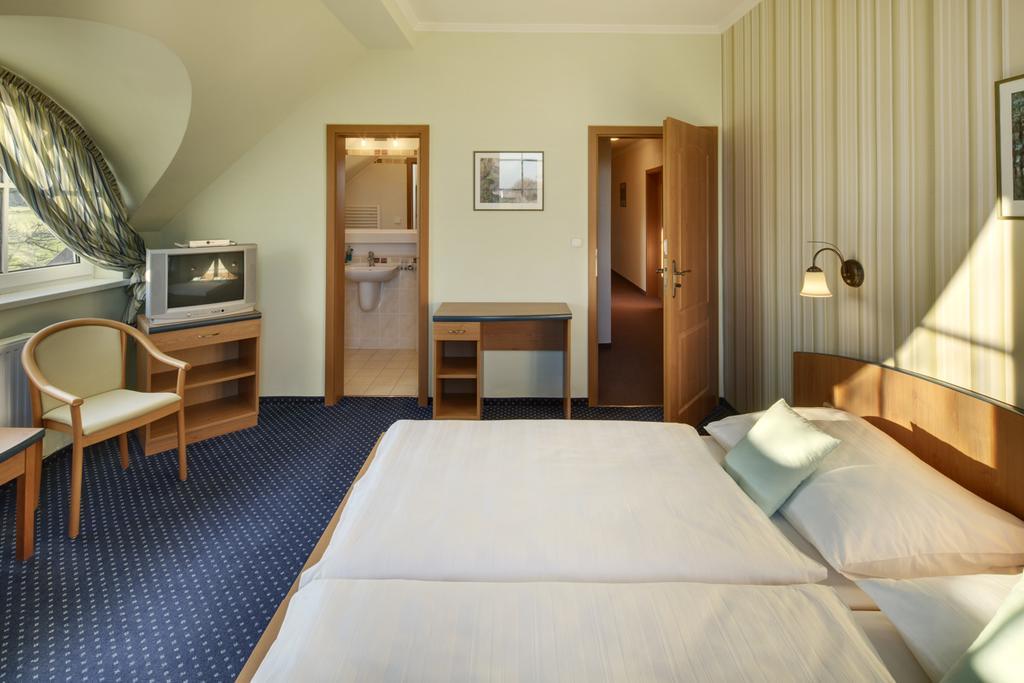 Hotel Kolonie Кршивоклат Экстерьер фото