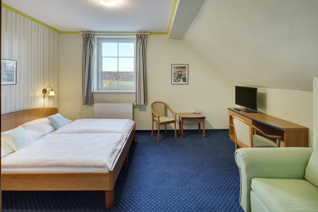Hotel Kolonie Кршивоклат Экстерьер фото
