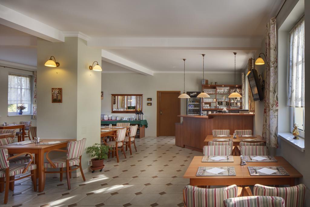 Hotel Kolonie Кршивоклат Экстерьер фото